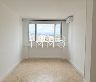 Location Appartement 3 pièces 56m² MARSEILLE 3ème - Photo 4