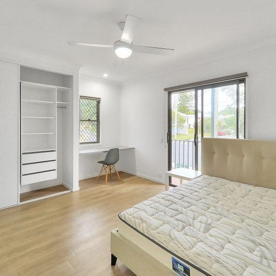 SHARE HOUSE ENSUITE ROOM ACCOMMODATION ALL BILLS INCLUSIVE - Photo 1