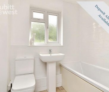 2 bedroom end of terrace house to rent - Photo 2