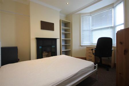 4 bedroom house to rent - Photo 3