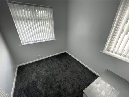 3 bedroom end of terrace house to rent - Photo 4
