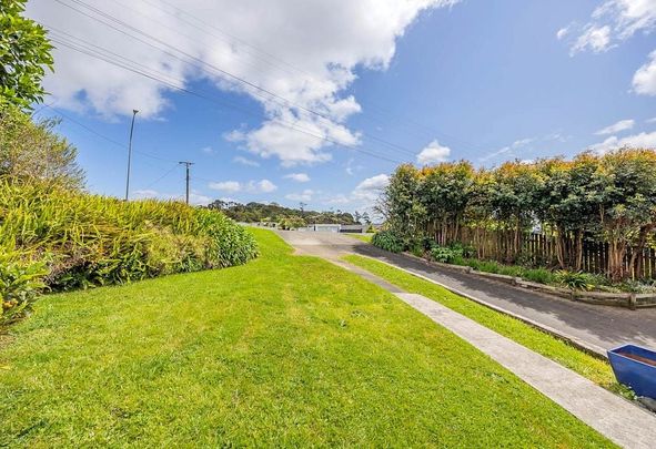 Charming 4BR Home in Greenhithe - Photo 1