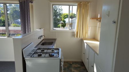 Charming One-Bedroom Flat in Prime Paddington Location - Photo 5