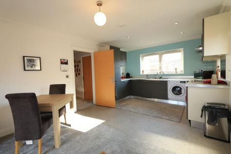 1 bedroom flat to rent - Photo 5