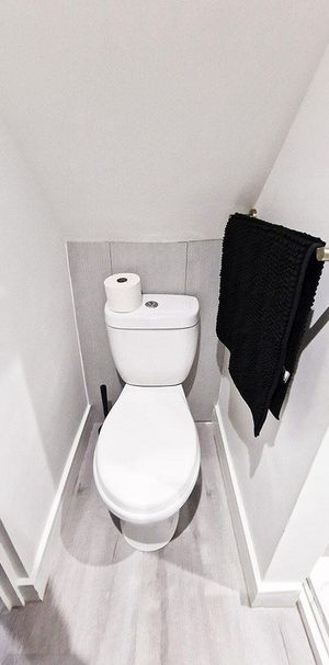 1 bedroom in a house share to rent - Photo 1