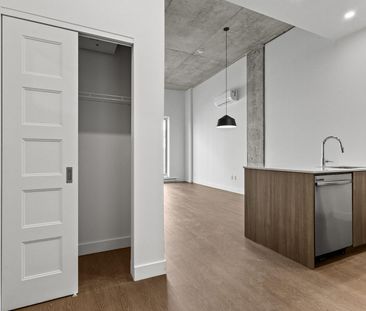 220 Boulevard Harwood, Vaudreuil-Dorion, QC - Photo 1