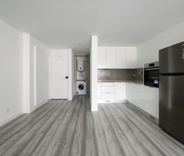 1 Bedroom Apartment, Monte Estoril, Cascais - Photo 1