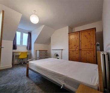 Room 5, Flat 1, 43 Mill Road, Cambridge - Photo 1