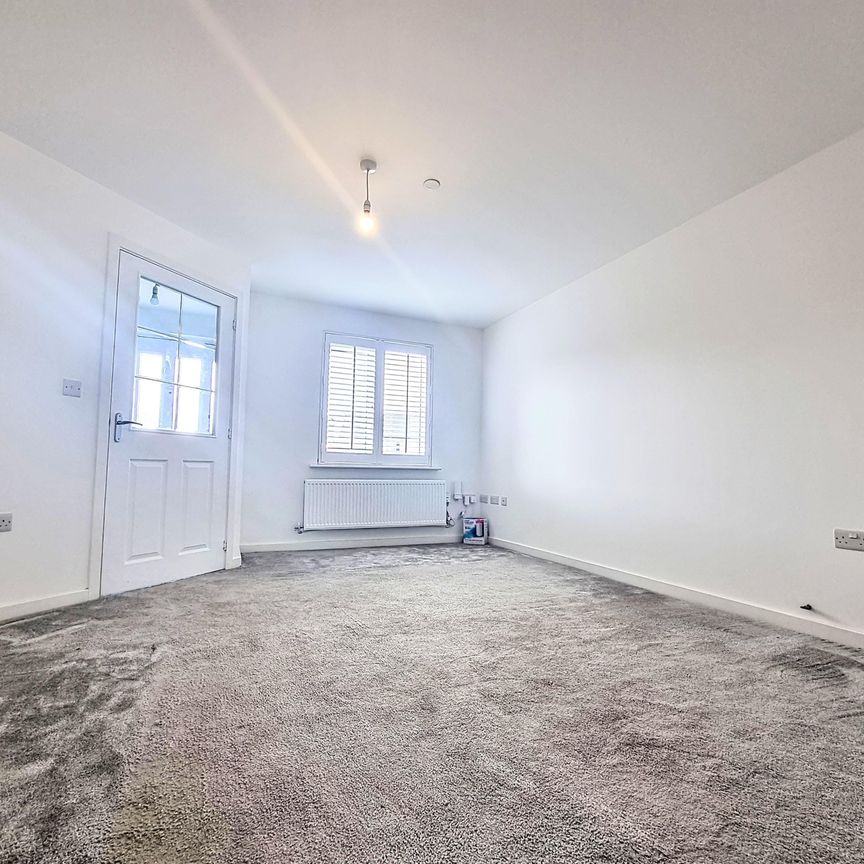 Heol Y Parc, Pontyclun, Llanilid - Photo 1