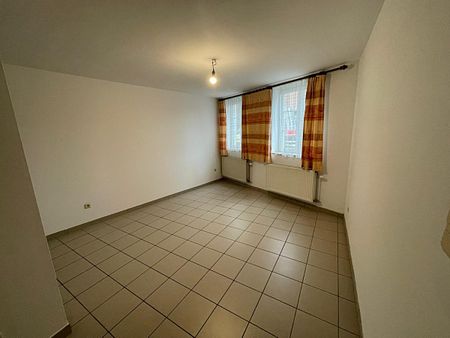 Gleichermaßen gemütliche wie geräumige Erdgeschosswohnung- , perfekt geeignet für die jüngere Generation als auch für Senioren. - Photo 4