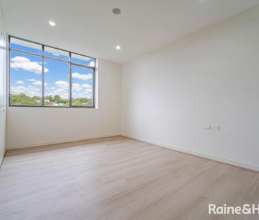 2 Bedroom Apartment + MPR room and 2 car spaces - Photo 4