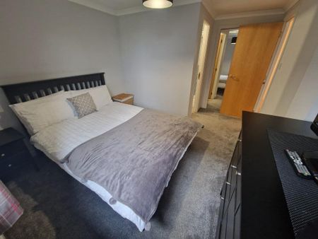 2 bedroom flat to rent - Photo 3
