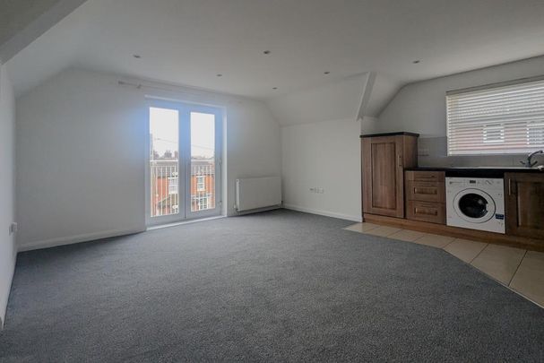 2 bedroom flat to rent - Photo 1