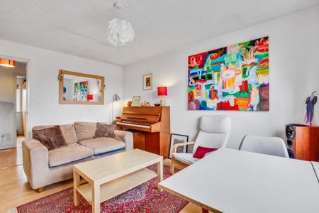 1 bedroom flat to rent - Photo 2