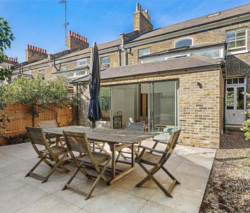 3 bedroom terraced house to rent - Photo 2