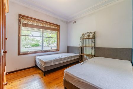 Fully Furnished - Photo 3