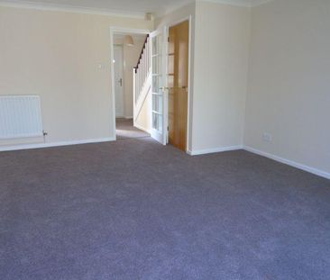 2 bedroom semi-detached house to rent - Photo 6