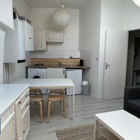 Location Appartement 2 pièces 38m² ST ETIENNE 42100 - Photo 3