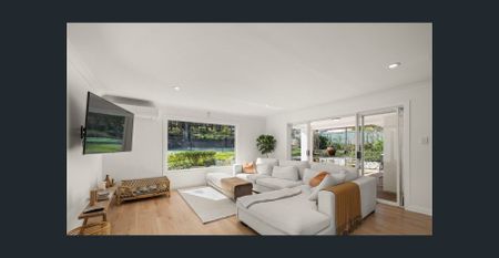 COMING SOON Beautifully Renovated 5-Bedroom Family Home in the Heart of Helensvale - Photo 5