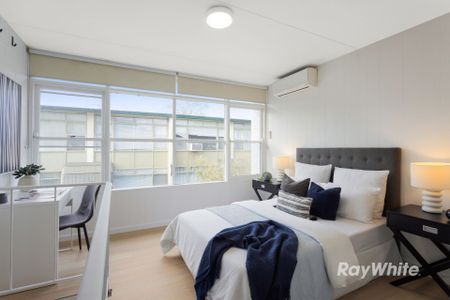 Cleverly Designed Loft-Style Living in Prime Location - Photo 3