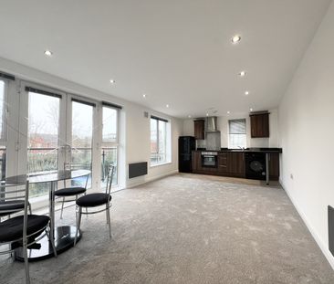 Two bedroom, first floor flat - Photo 1