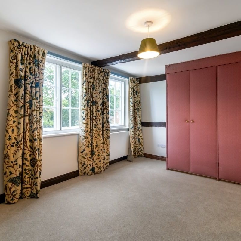 6 bedroom detached house to rent - Photo 1