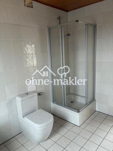 Sonnige 4-Zimmer-DG-Wohnung mit großem Südbalkon, Keller und Garage - Foto 5