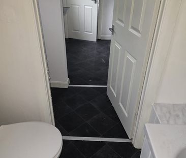 2 Bed Terraced House, Matthew Street, CH44 - Photo 1