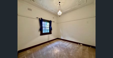 Freshly Updated Family Home in Prestigious School Catchments - Photo 4