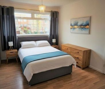 3 bedroom semi-detached house to rent - Photo 4