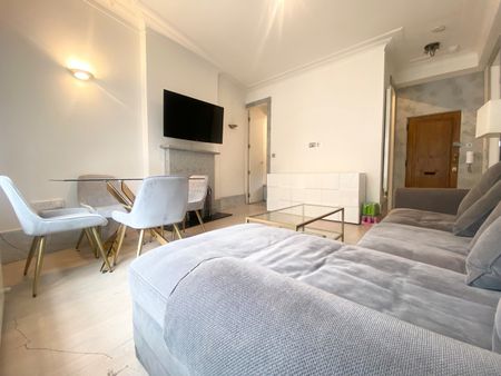 1 Bed Flat, Basildon Court, W1G - Photo 2