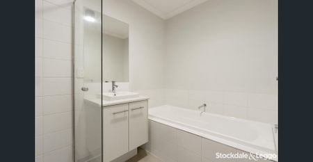 Stylish, Comfortable & Low-Maintenance - Photo 2