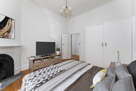 Clean Edwardian Three Bed Home - Photo 2