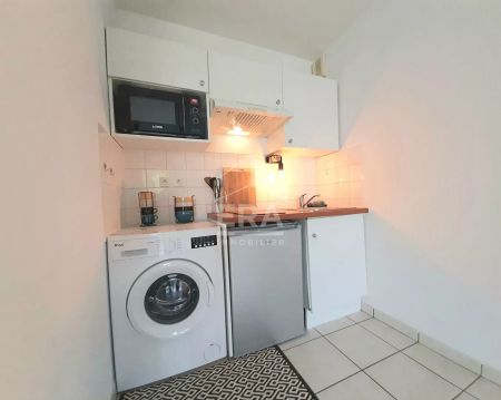 PAU Berlioz - T2 meublé de 31m² avec place de parking et terrasse - Photo 4