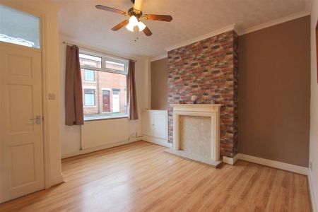 2 bedroom terraced house to rent - Photo 3