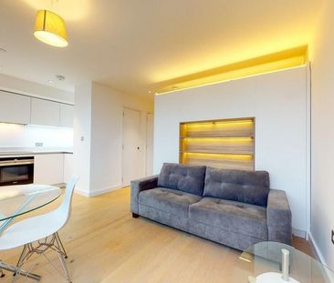 Studio to rent - Photo 1