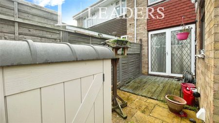 3 bedroom house to rent Beadel Close, Witham, Essex, CM8 - Photo 4