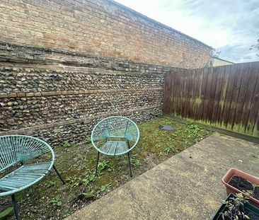 St Marys Square, Newmarket, CB8 - Photo 6