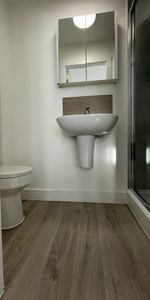 Studio Flat, London, N13 - Photo 4