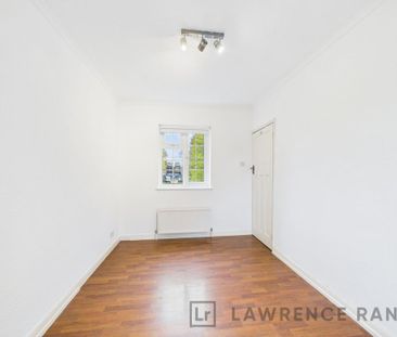 3 bedroom maisonette to rent - Photo 2