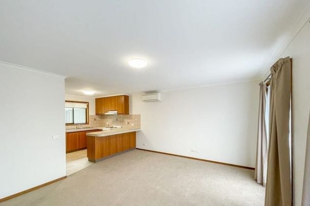 2/23 Nabilla Crescent Strathdale VIC - Photo 1