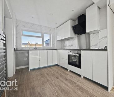 3 bedroom terraced house to rent - Photo 4