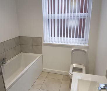 6 Bed Semi-Detached House, Salisbury Road, L15 - Photo 4