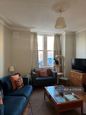 3 bedroom terraced house to rent - Photo 1