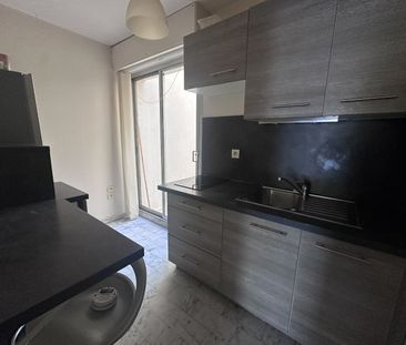 Location Appartement 1 pièce 35m² MONTPELLIER 34090 - Photo 2