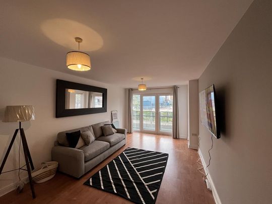 2 bedroom flat to rent - Photo 1