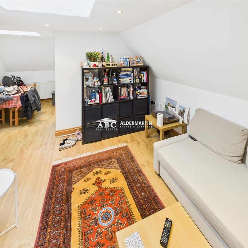 Ossulton Way, N2 0DS, East Finchley - Photo 1