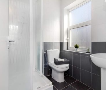 53 St. Michaels Lane Leeds - LS4 2PD - Photo 3