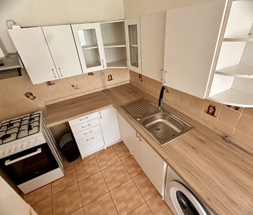 Pronájem bytu 2+kk 40 m² - Fotografie 5