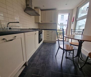 3 bedroom maisonette to rent - Photo 6